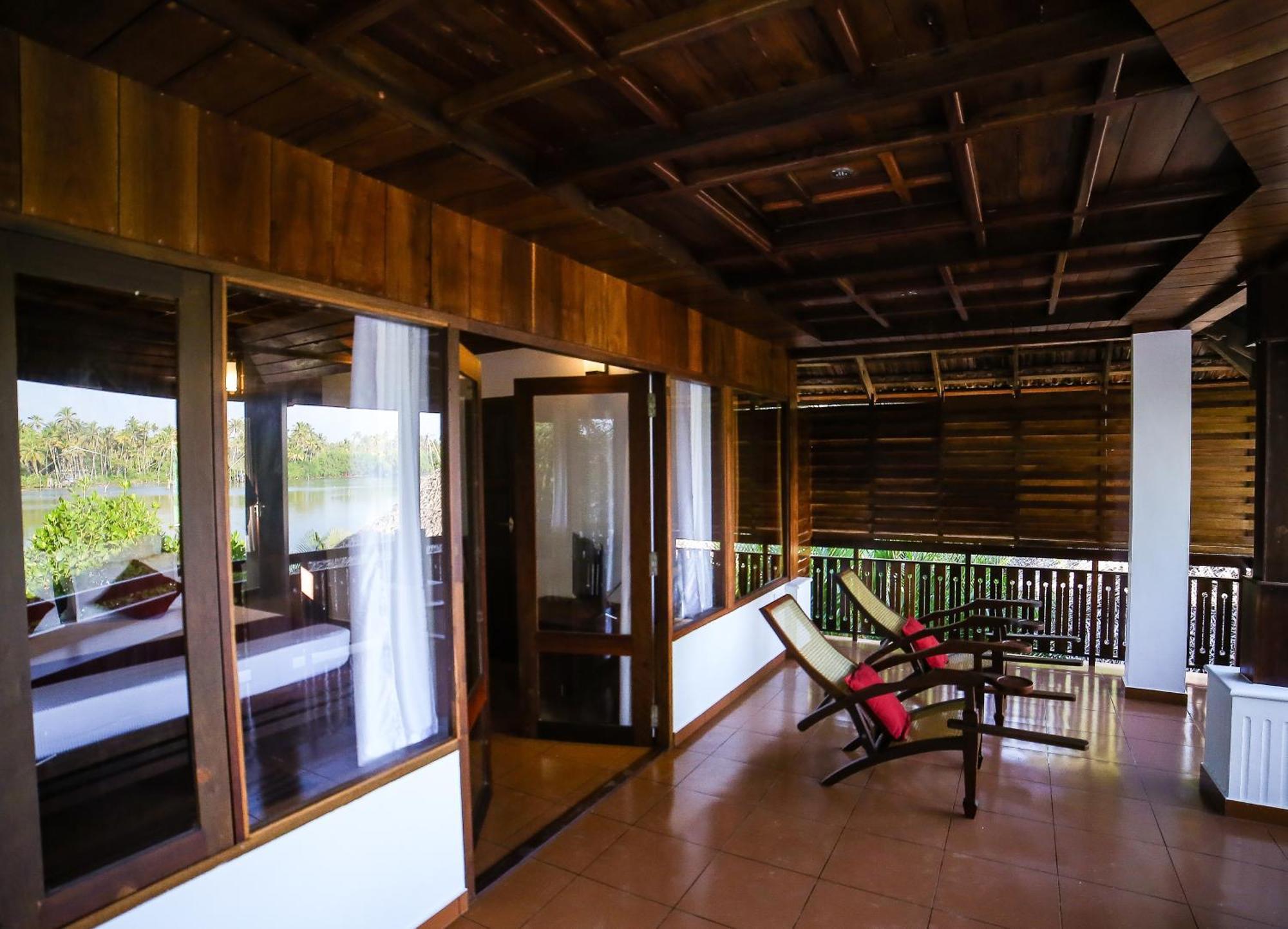 Les 3 Elephants Cherai Beach Room photo