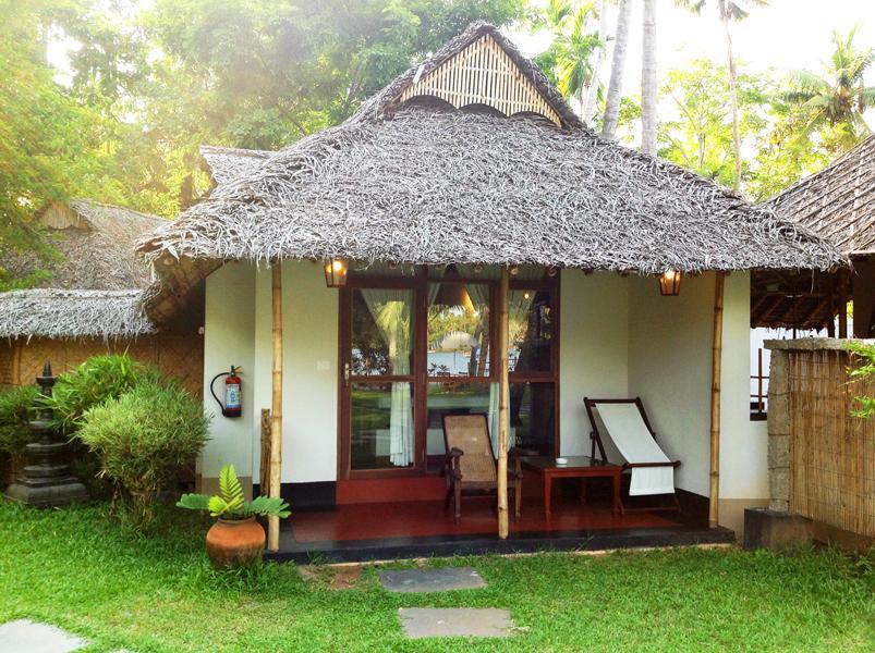 Les 3 Elephants Cherai Beach Exterior photo